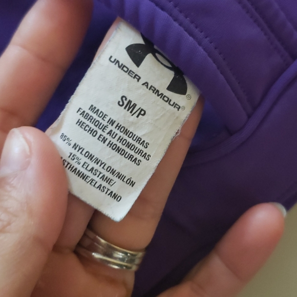 Under Armour Sports Bra - Picture 3 of 4